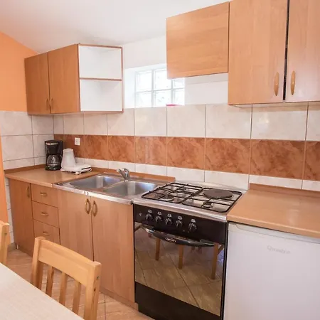 Apartament Ema-dany