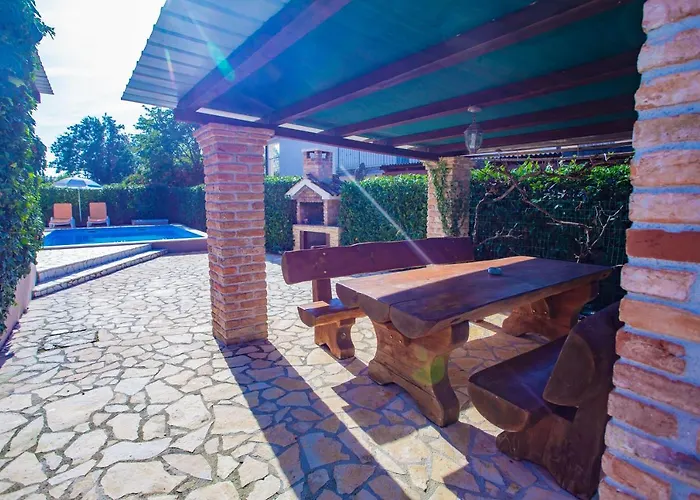 アパート Ema-dany *